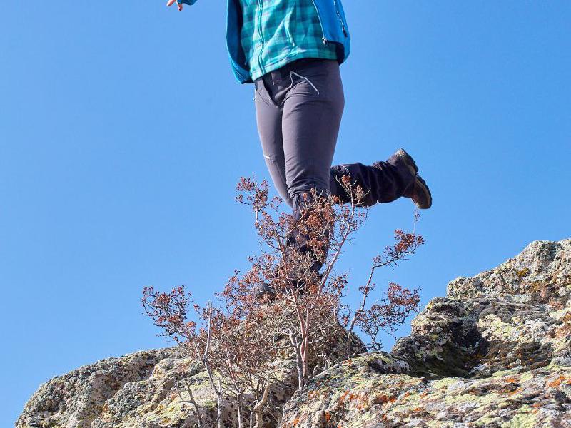 Hike to the Summit of Mount Shreshtasar (2099 m)